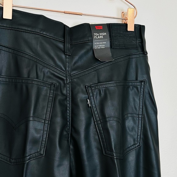 New Levi's 70's Flare Faux Leather Pant Leather Night - Picture 9 of 13